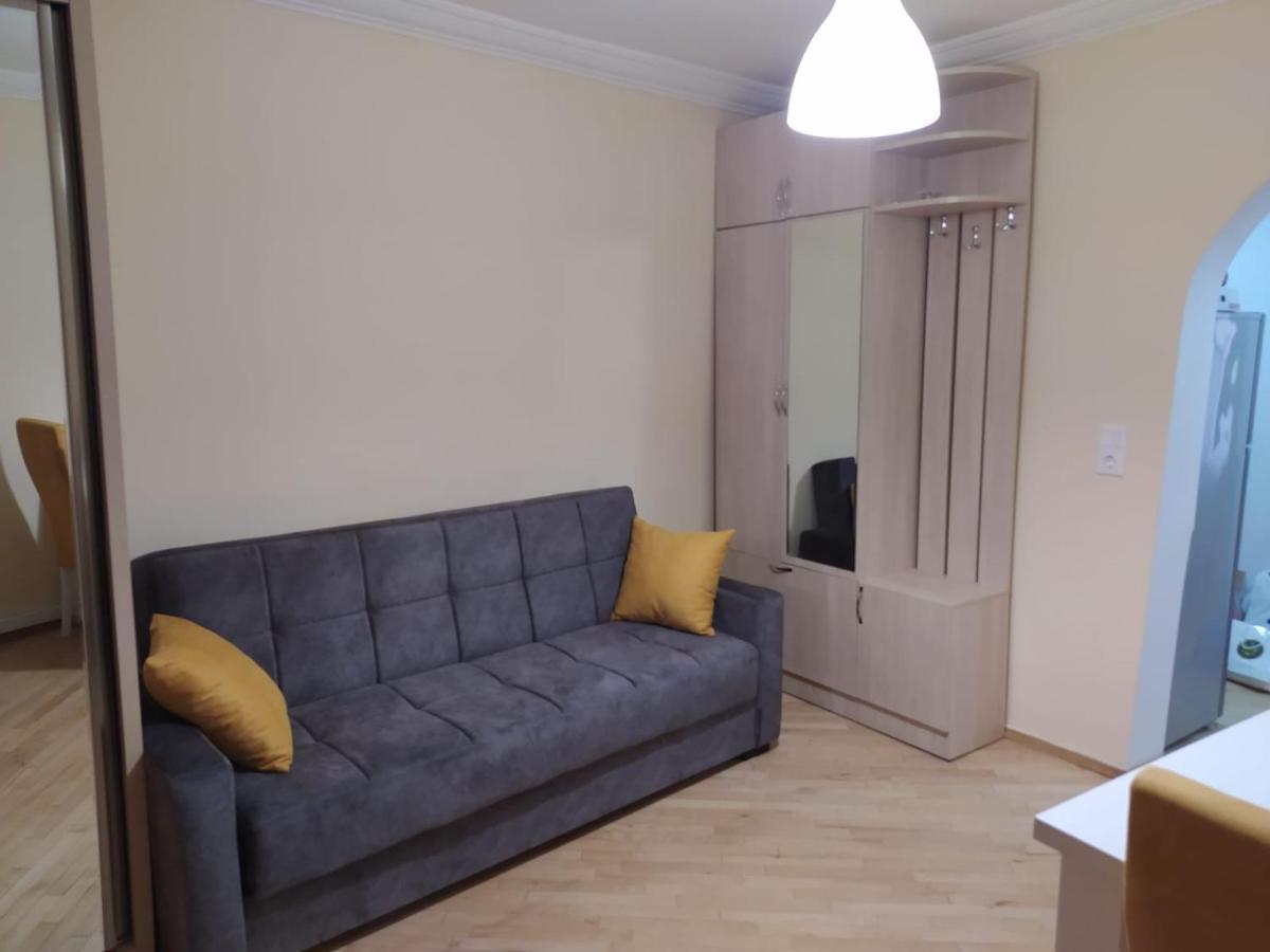 Apartment Dry Bridge Tbilisi Buitenkant foto
