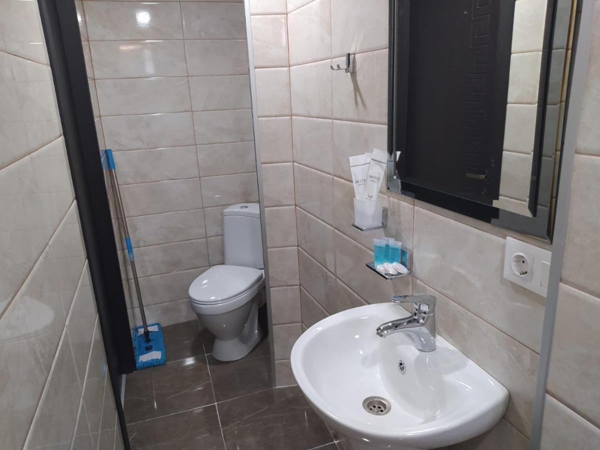 Apartment Dry Bridge Tbilisi Buitenkant foto